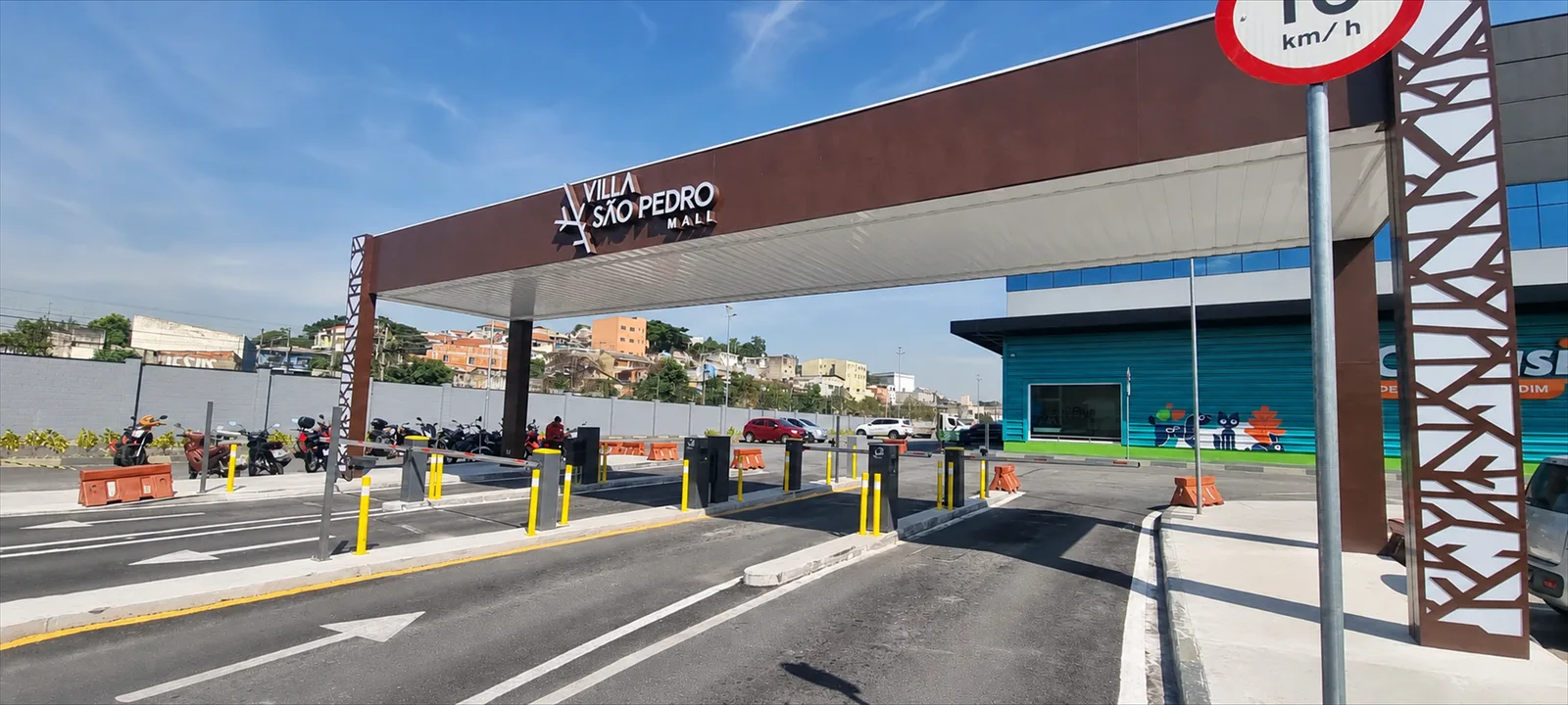 Estacionamento de shopping automatizado pela TECHSYS